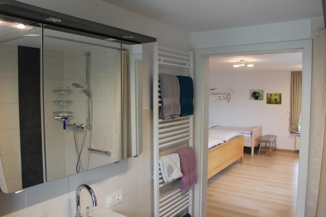 Ferienwohnung & Gaestezimmer Schrichten Schmallenberg Exterior photo