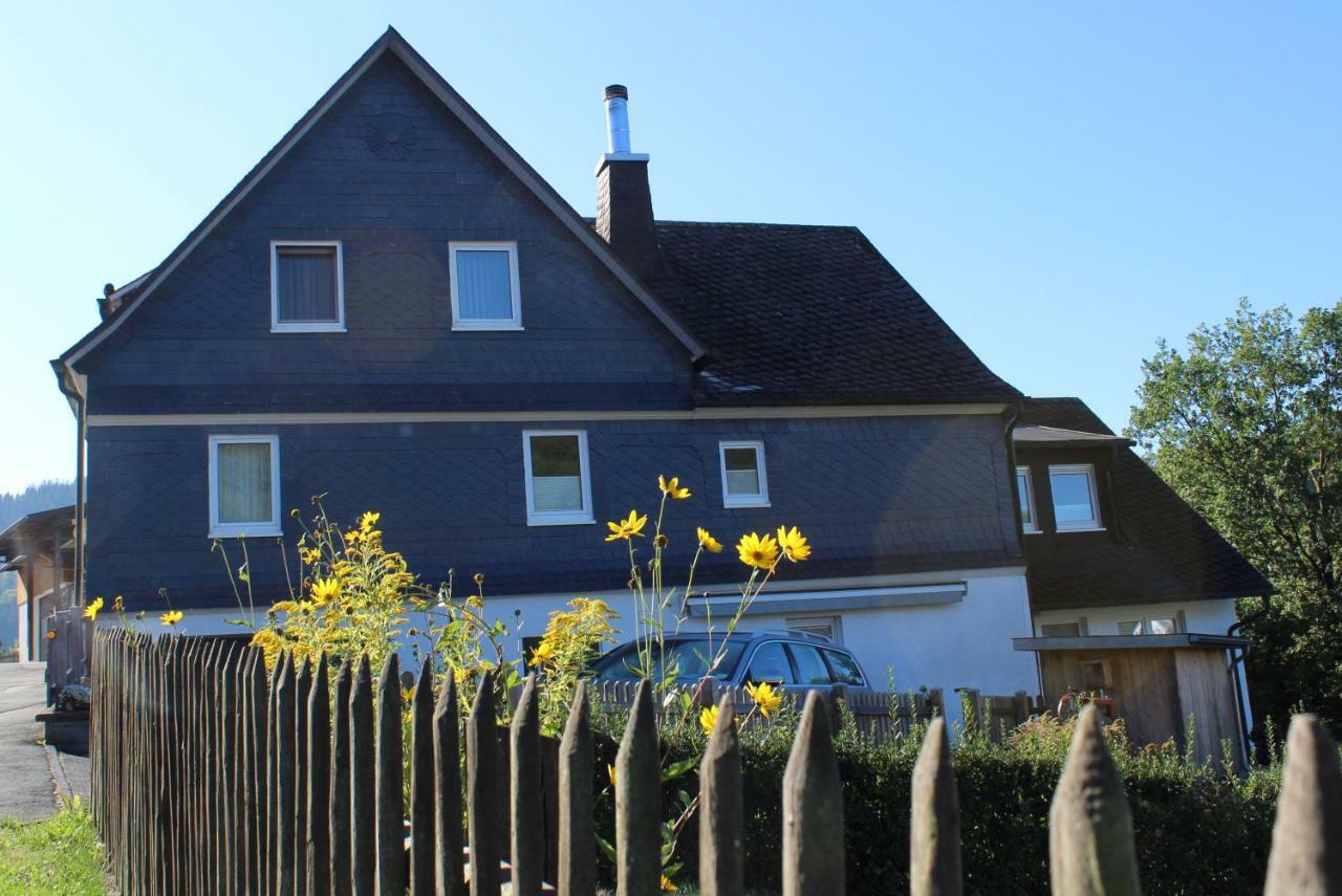Ferienwohnung & Gaestezimmer Schrichten Schmallenberg Exterior photo