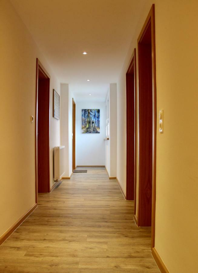 Ferienwohnung & Gaestezimmer Schrichten Schmallenberg Exterior photo